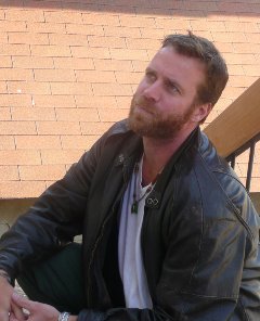 Фото - Jeffrey Johnson: 240x296 / 17 Кб