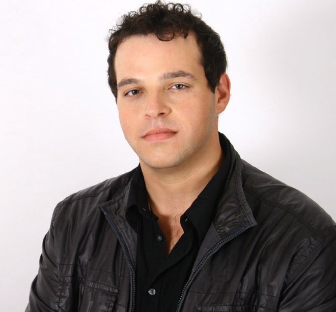 Фото - Дэниел Фрэнзиси: 660x614 / 45 Кб