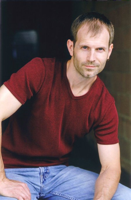 Фото - Глен Хэмбли: 450x689 / 47 Кб