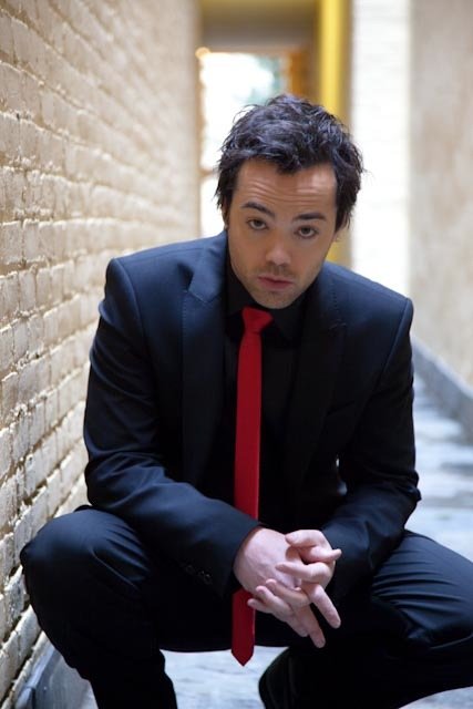 Фото - Джон Хенсли: 427x640 / 40 Кб