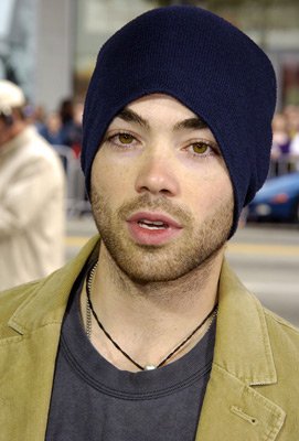 Фото - Джон Хенсли: 271x400 / 24 Кб