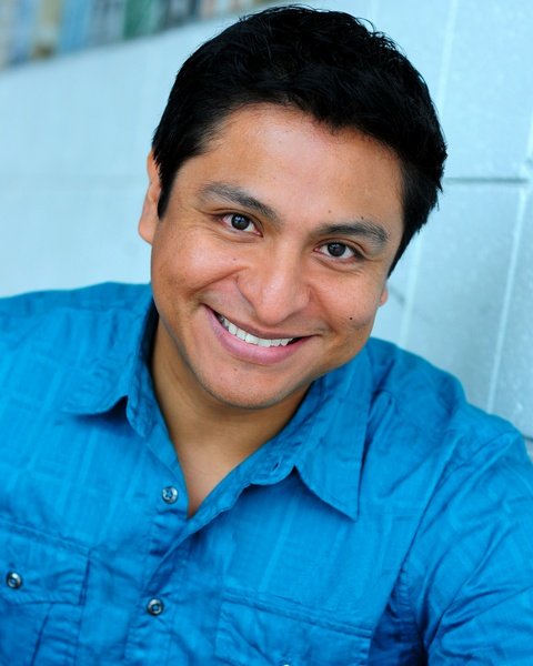 Фото - Омар Лейва: 480x600 / 45 Кб