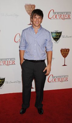 Фото - Мэтт Лантер: 237x400 / 17 Кб