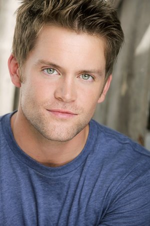 Фото - Richard Blake: 300x452 / 28 Кб