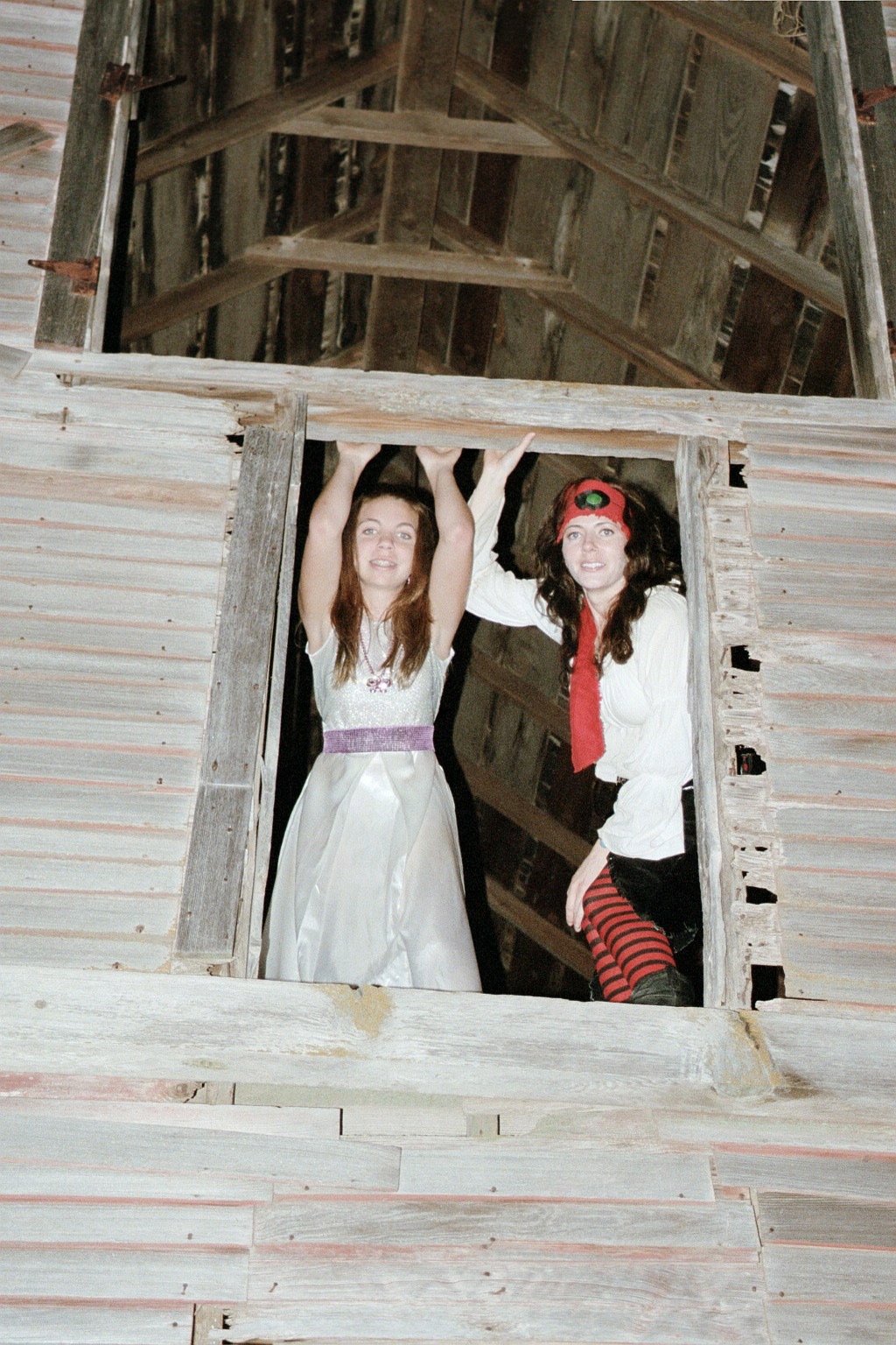 Фото - Susan Engel: 1024x1536 / 358 Кб