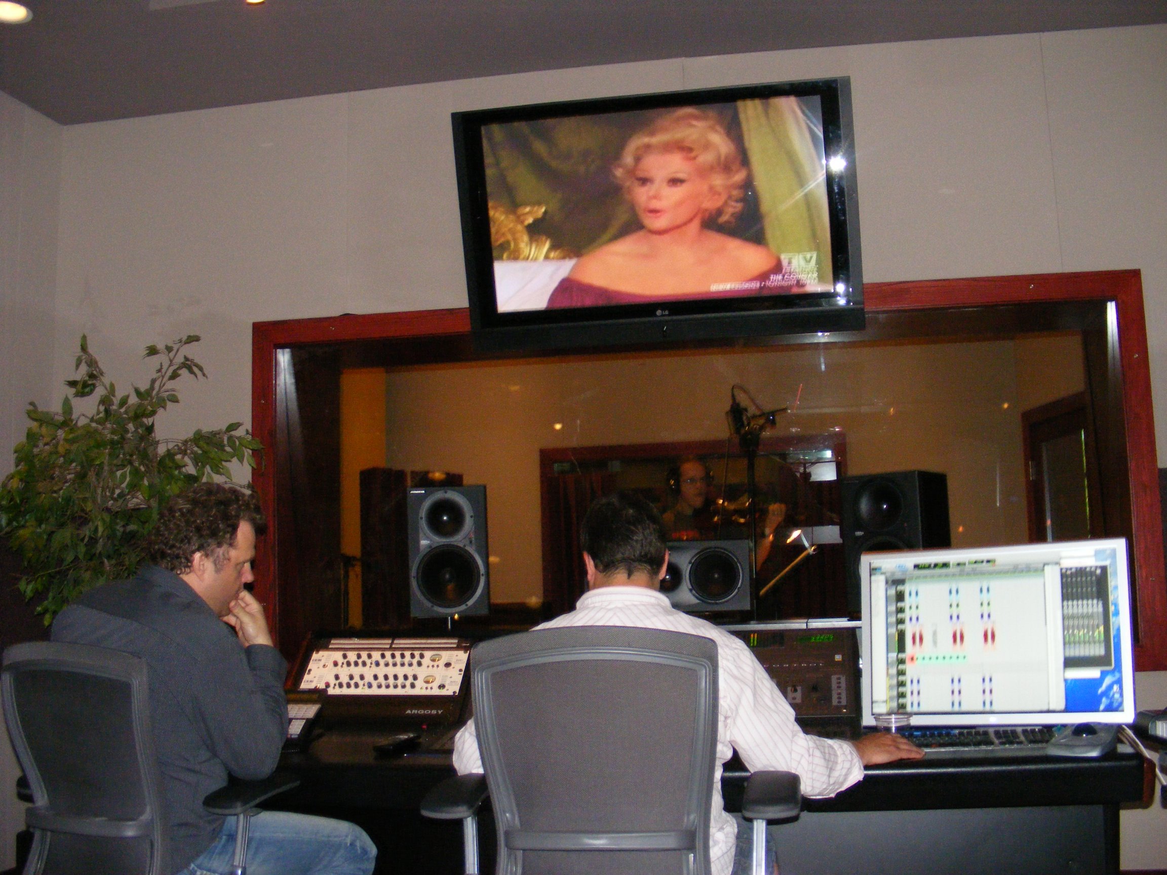 Фото - Susan Engel: 2304x1728 / 604 Кб