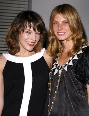 Фото - Анджела Линдвэлл: 306x400 / 30 Кб