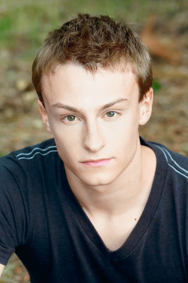 Фото - Bobby Preston: 600x906 / 80 Кб