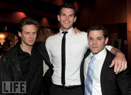 Фото - Joshua Biton: 434x317 / 26 Кб