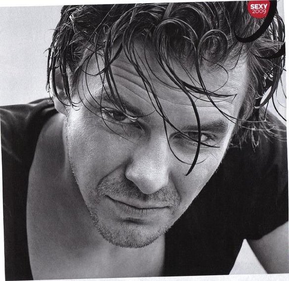 Фото - Marcin Kwasny: 584x568 / 87 Кб