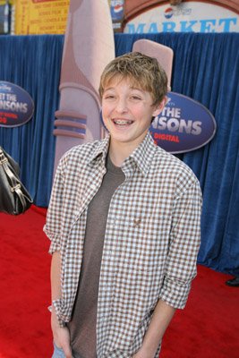 Фото - Jordan Fry: 267x400 / 32 Кб