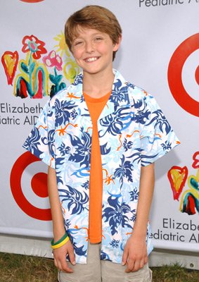 Фото - Jordan Fry: 283x400 / 40 Кб