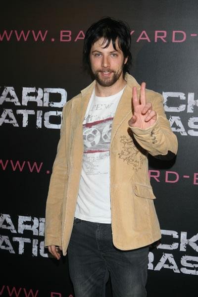 Фото - Luis Arrieta: 400x600 / 41 Кб