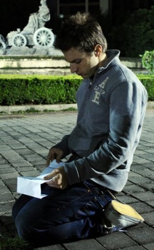 Фото - Luis Arrieta: 319x516 / 40 Кб