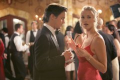 Фото - Ивонн Страховски: 240x160 / 11 Кб