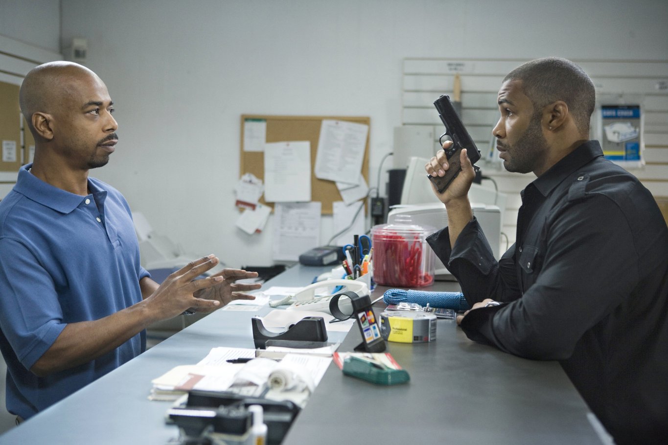 Фото - Омари Хардвик: 1365x910 / 150 Кб