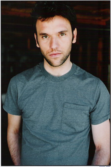 Фото - Ward Roberts: 450x675 / 57 Кб