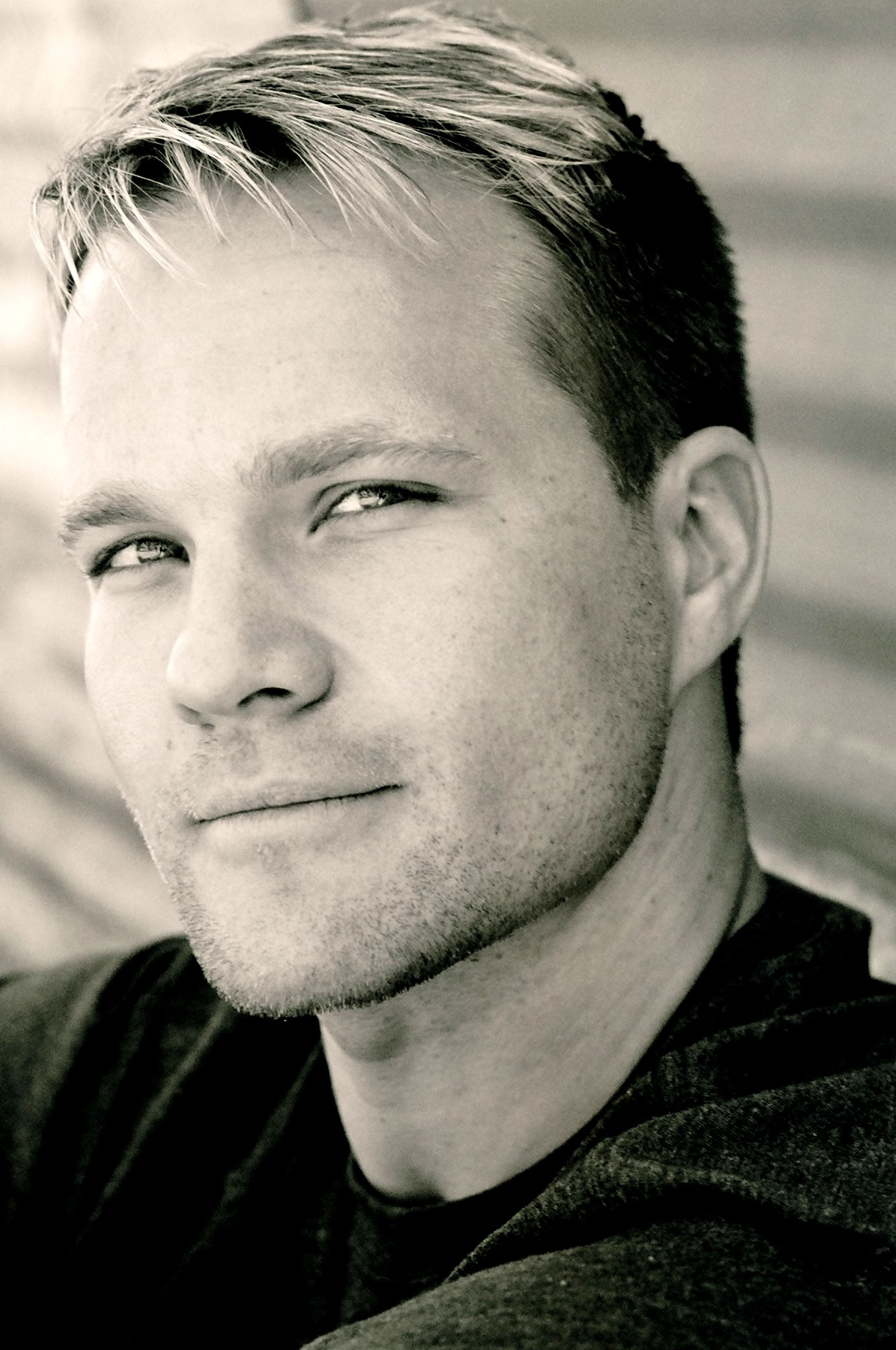 Фото - Давид Агранов: 1359x2048 / 415 Кб