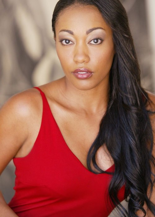 Фото - Аника Си МакФолл: 500x700 / 46 Кб