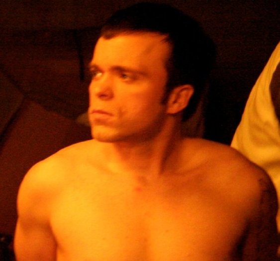 Фото - Брэндон Слэгли: 563x525 / 37 Кб