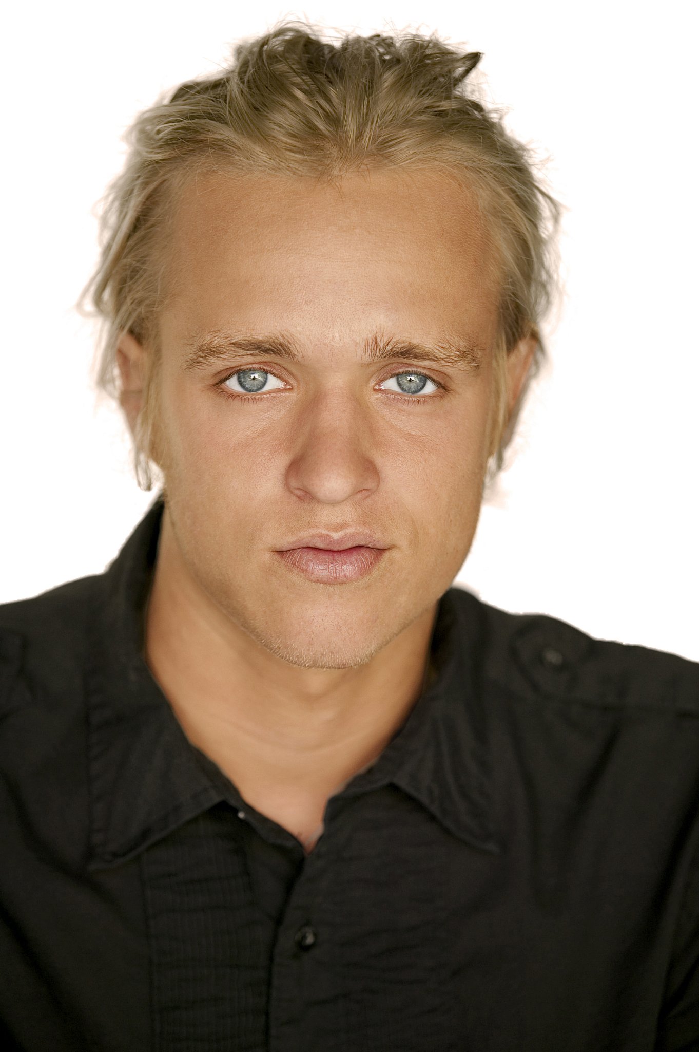 Фото - Макс Ван Вилле: 1362x2048 / 273 Кб