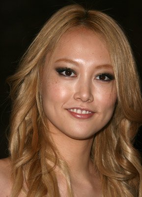 Фото - Ринко Кикути: 289x400 / 25 Кб