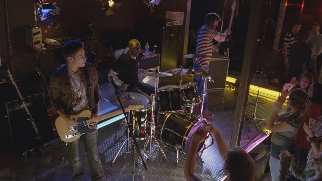 Фото - Дерек Ли Никсон: 1080x608 / 121 Кб