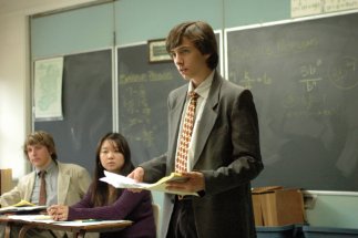 Фото - Рис Томпсон: 323x215 / 16 Кб