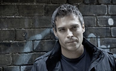 Фото - Frank Chiesurin: 387x240 / 23 Кб