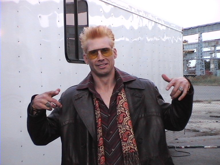 Фото - Jere Gillis: 768x576 / 71 Кб