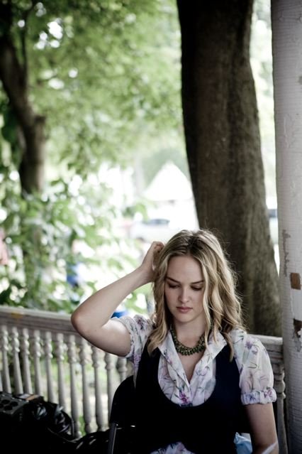 Фото - Джесс Вейкслер: 426x639 / 49 Кб