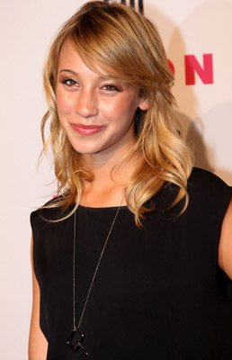 Фото - Стелла Маив: 258x400 / 18 Кб