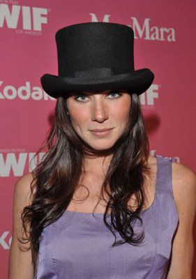 Фото - Линн Коллинс: 281x400 / 22 Кб