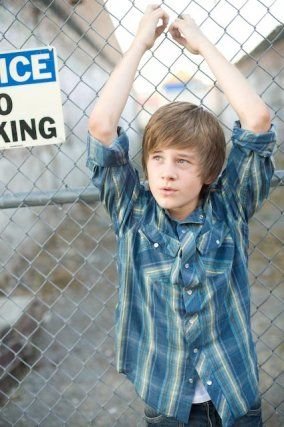 Фото - Люк Бенвард: 284x427 / 35 Кб