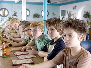 Фото - Люк Бенвард: 300x225 / 25 Кб