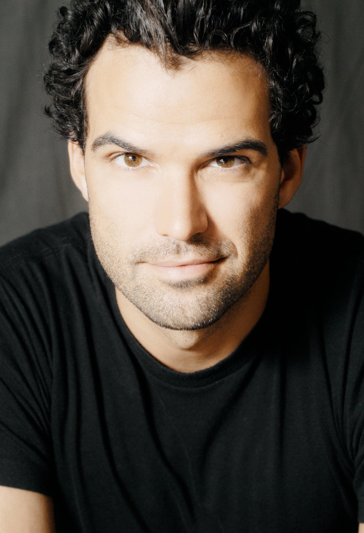 Фото - Бенджамин Эйрс: 1401x2048 / 372 Кб