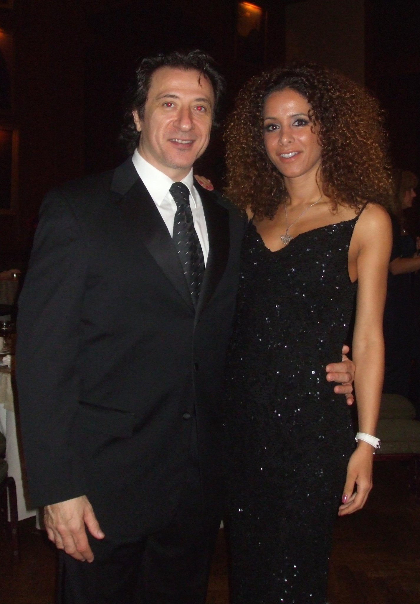 Фото - Yvonne Maria Schäfer: 1426x2048 / 346 Кб