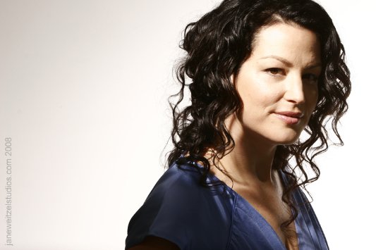 Фото - Дженнифер Китчен: 533x355 / 28 Кб