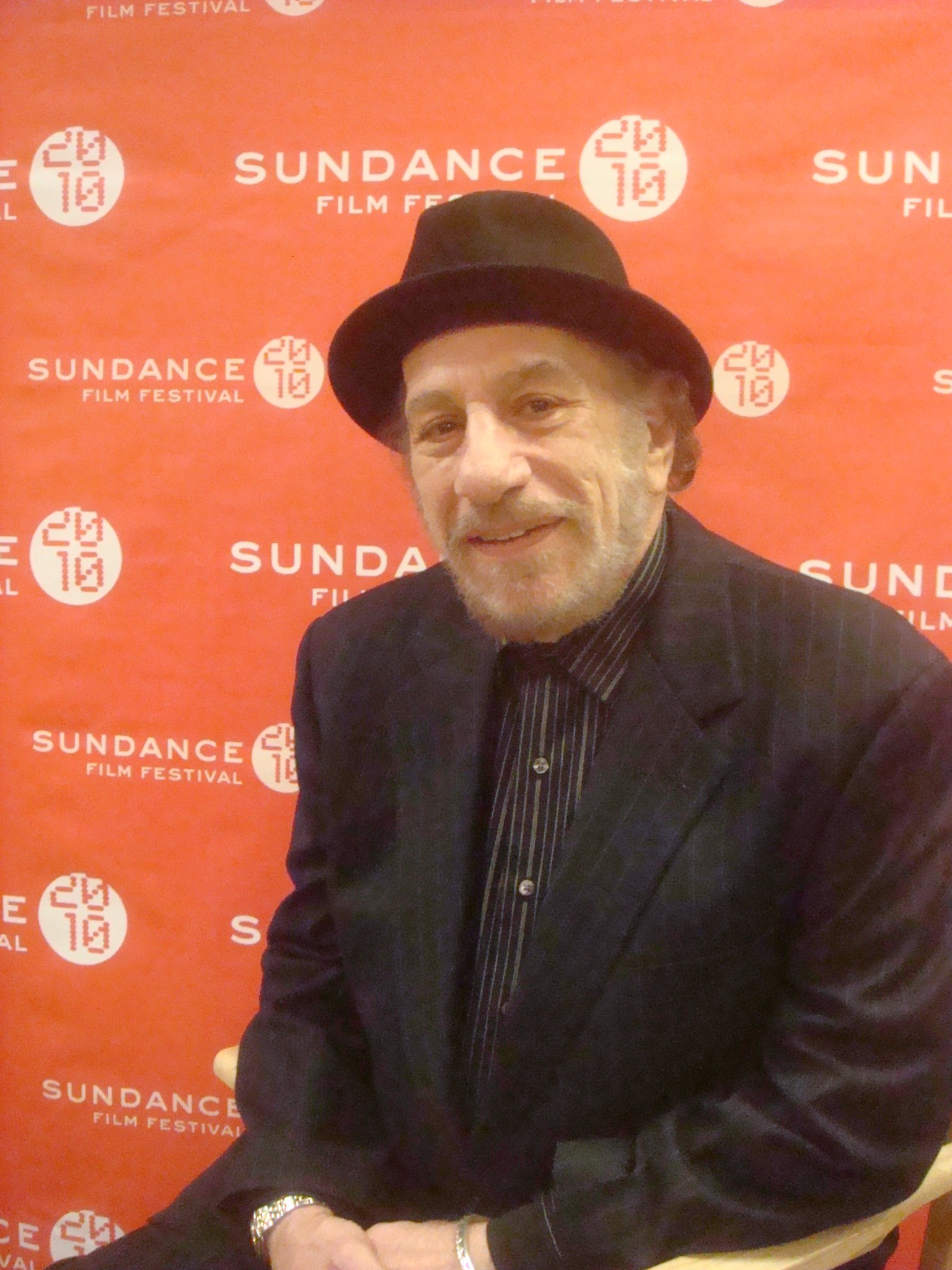 Фото - Берн Коэн: 1536x2048 / 450 Кб