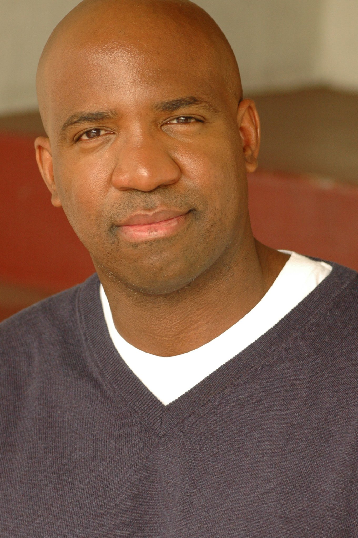 Фото - Джонатан Диксон: 1361x2048 / 448 Кб