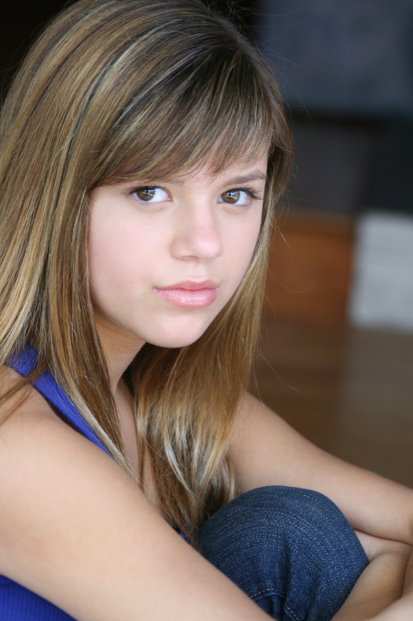 Фото - Aria Wallace: 1365x2048 / 323 Кб