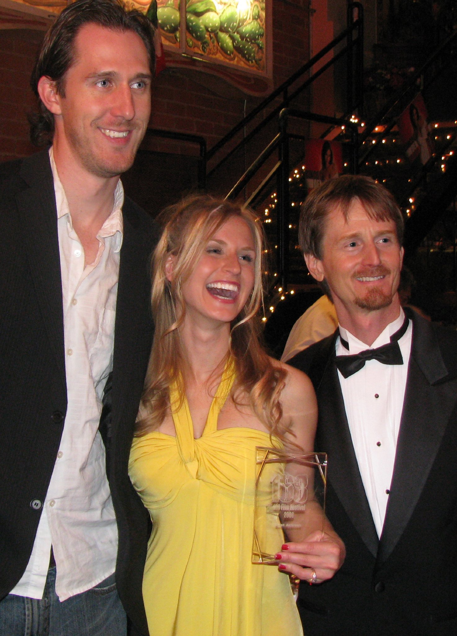 Фото - Jenn Gotzon: 1473x2048 / 451 Кб