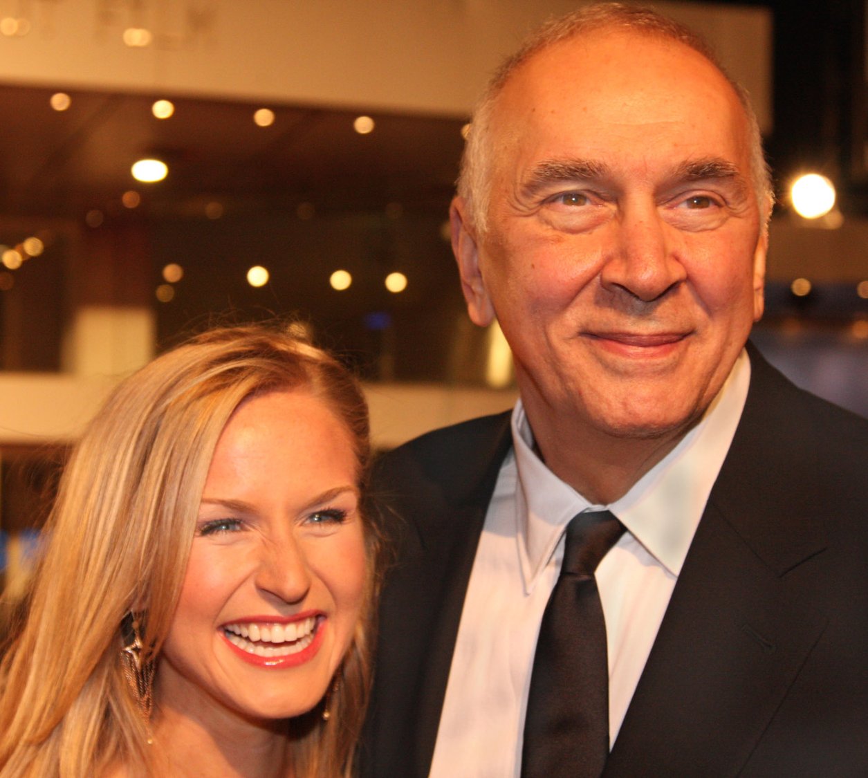 Фото - Jenn Gotzon: 1255x1125 / 171 Кб