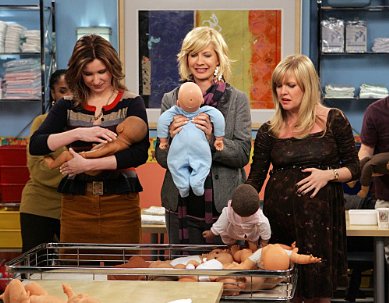 Фото - Lennon Parham: 389x303 / 38 Кб