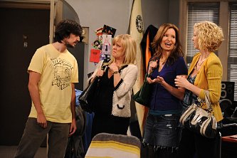 Фото - Lennon Parham: 333x222 / 24 Кб