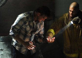 Фото - Кеннет Митчелл: 336x237 / 16 Кб