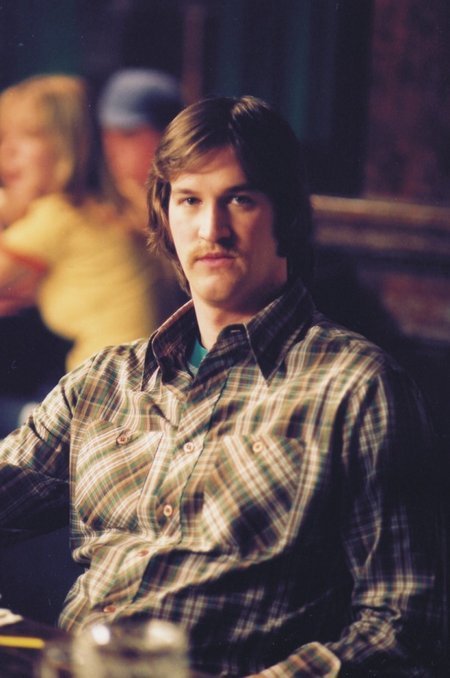 Фото - Кеннет Митчелл: 450x678 / 51 Кб