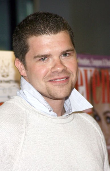 Фото - Джош Эмерсон: 387x600 / 36 Кб