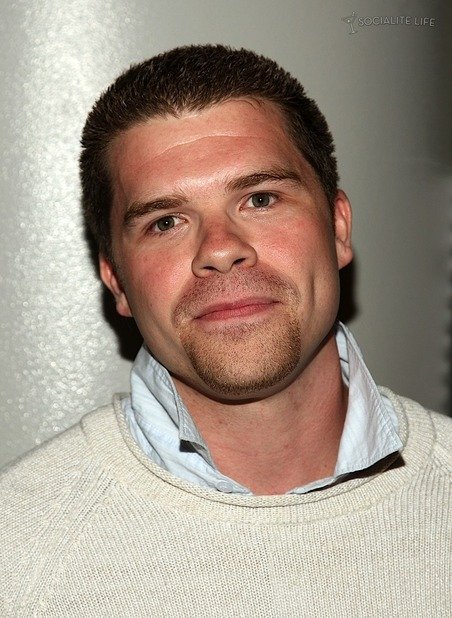 Фото - Джош Эмерсон: 452x618 / 78 Кб