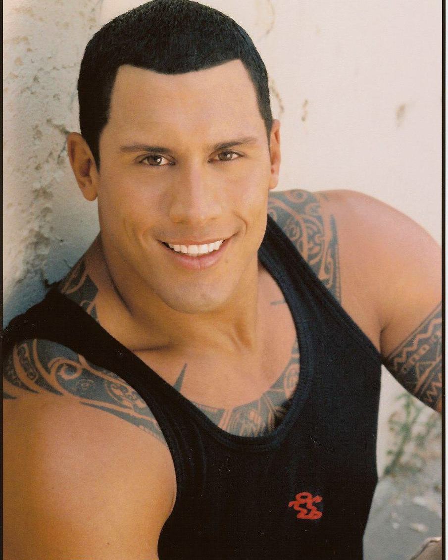 Фото - Tanoai Reed: 905x1131 / 159 Кб